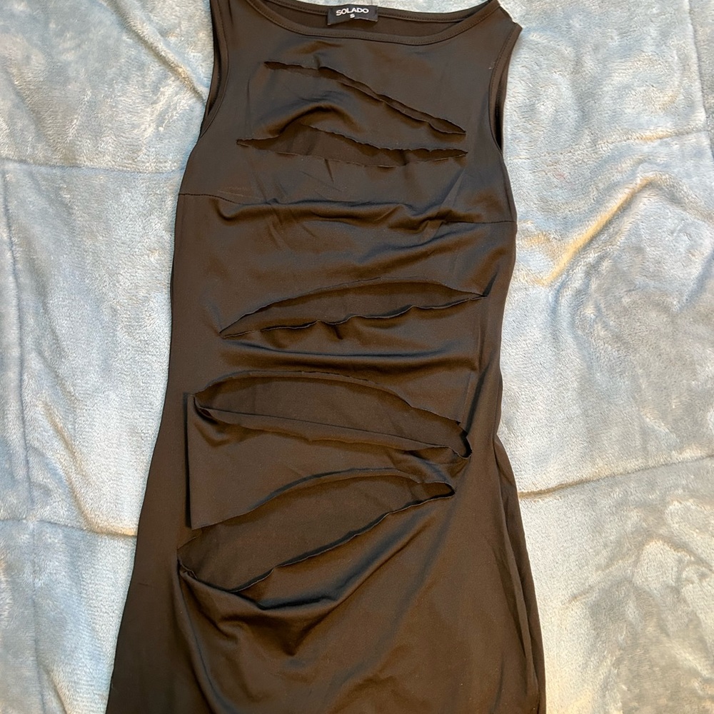 Little black solado dress